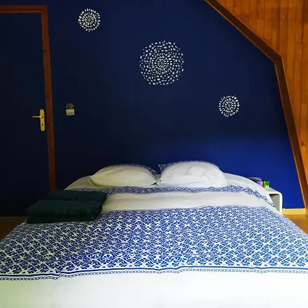Chez Josephine Et Pierre Homestay