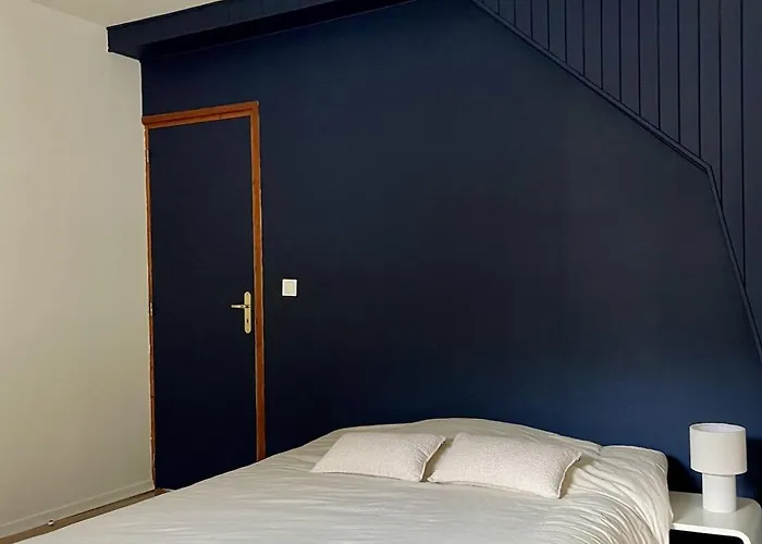 Chez Joséphine Et Pierre *